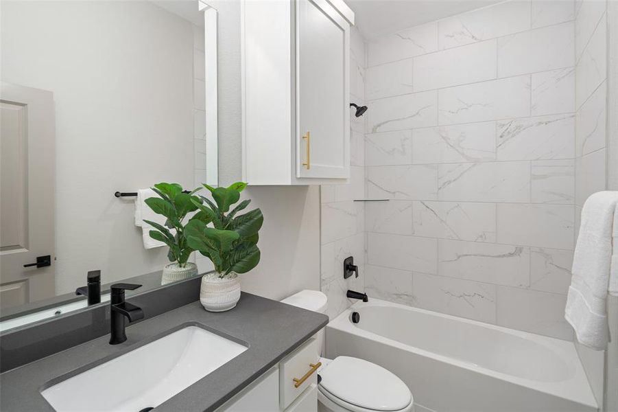 Furnished interior view inside a new home in , Frisco (Image 6).