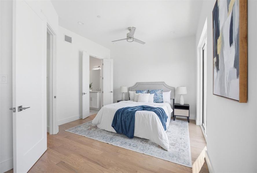 Furnished interior view inside a new home in , Dallas (Image 10).