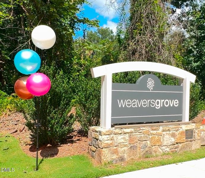 Entrance to the neighborhood Entrance to the neighborhood