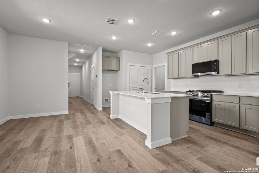 Furnished interior view inside a new home in Senna, Leon Valley (Image 10).