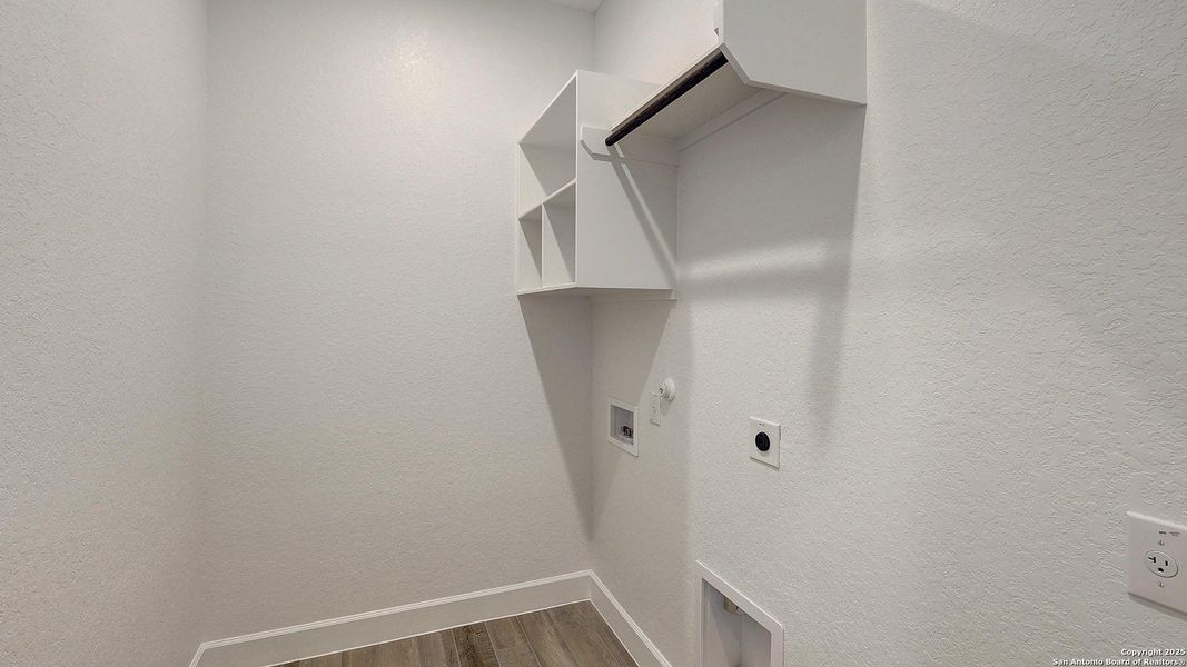 Spacious, unfurnished interior of a new home in Corley Farms 50', Boerne (Image 16).