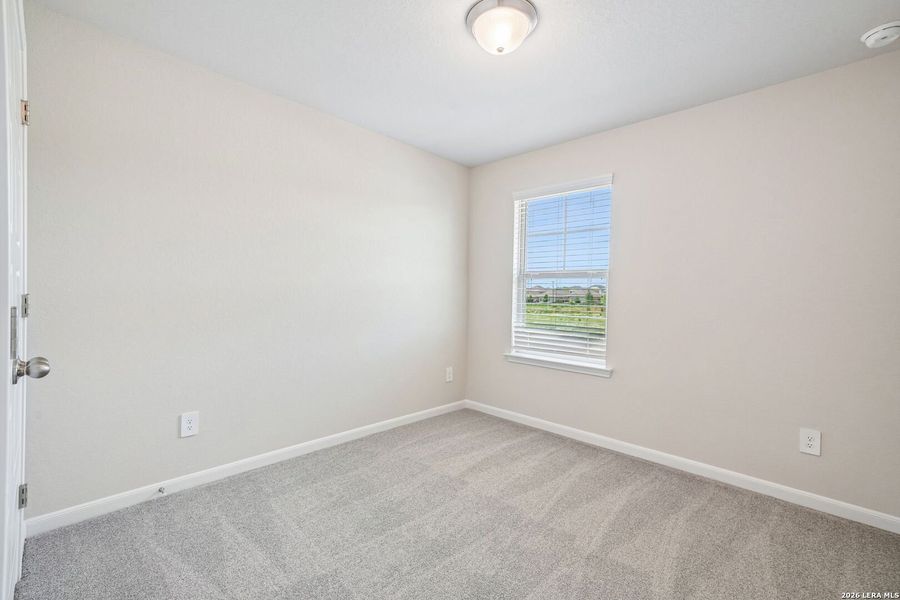 Spacious, unfurnished interior of a new home in Arcadia Ridge - Premier Series, San Antonio (Image 26).