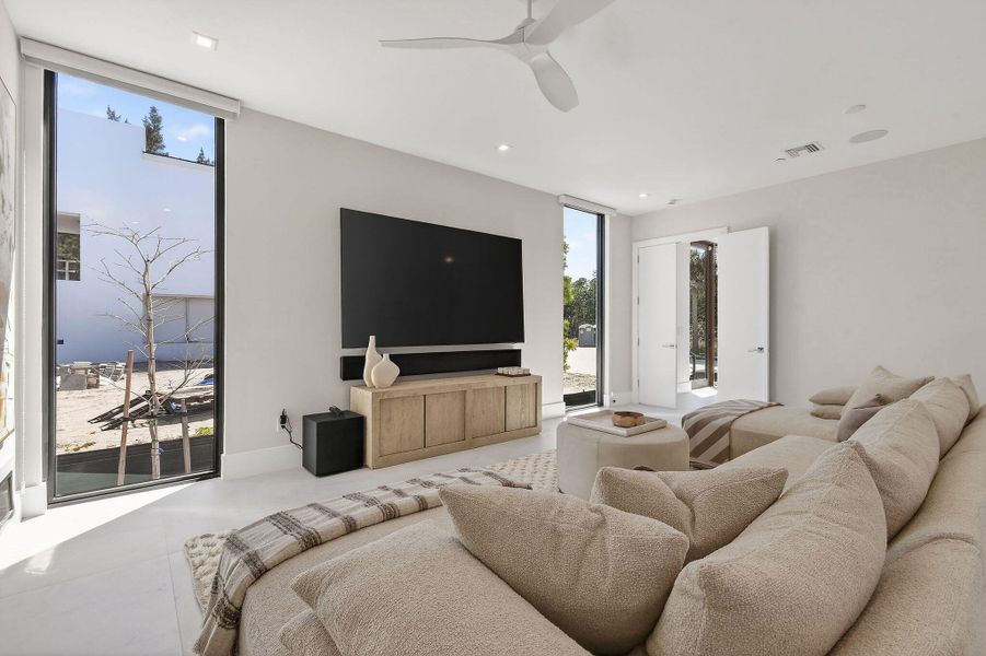 4360DiamondShoresWay(12)