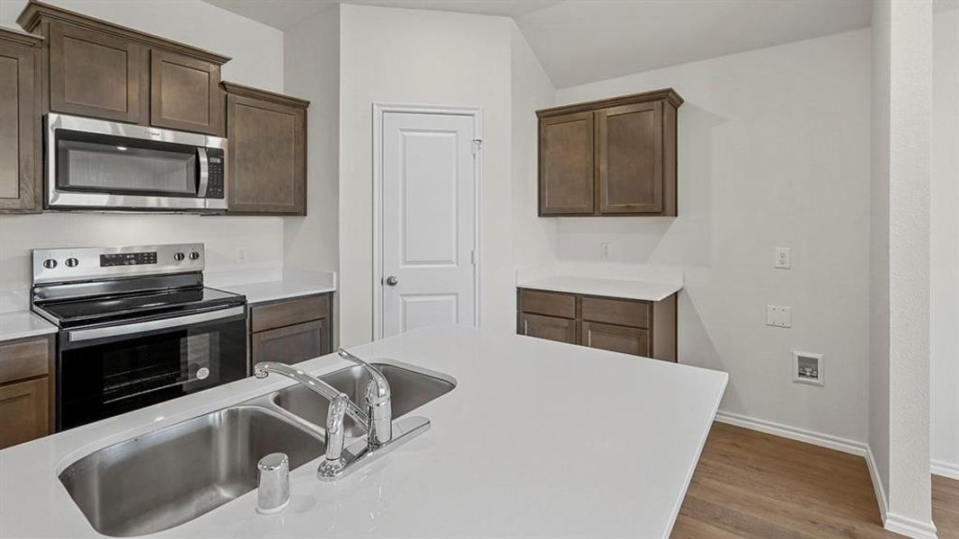 Furnished interior view inside a new home in Bluff Springs, Ferris (Image 17).