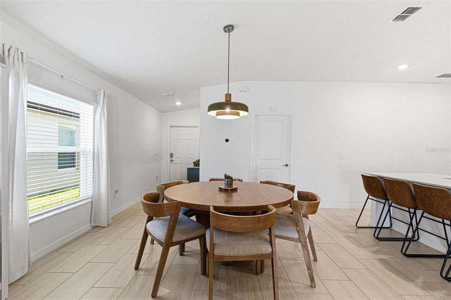 Furnished interior view inside a new home in North Park Isle, Plant City (Image 10).