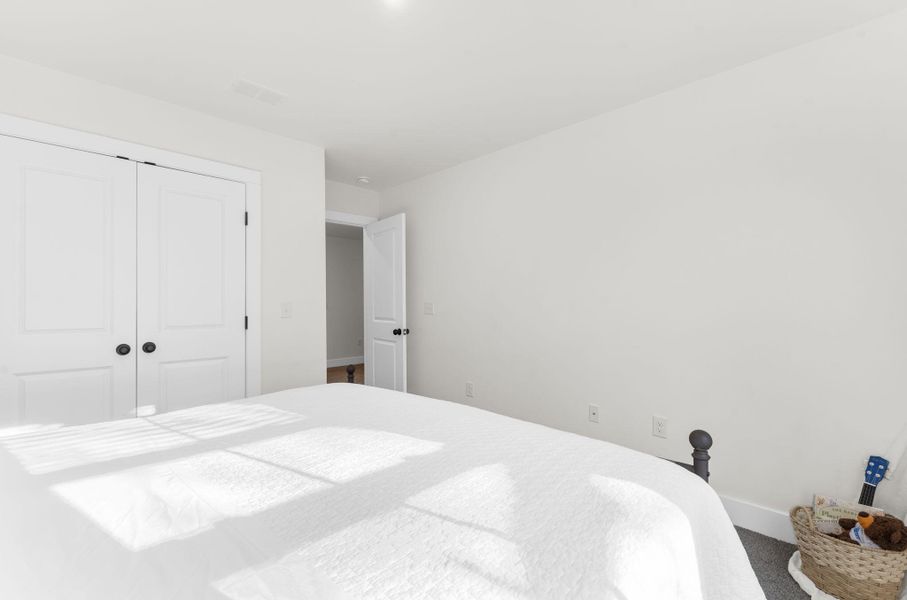 Spacious, unfurnished interior of a new home in , Hanahan (Image 22).