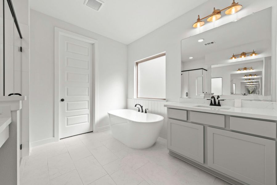 Representative image. Features, specifications, selections and colors may vary. Representative image. Features, specifications, selections and colors may vary.