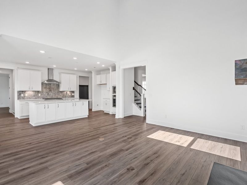 Image 52 of a home in Shelton Square.