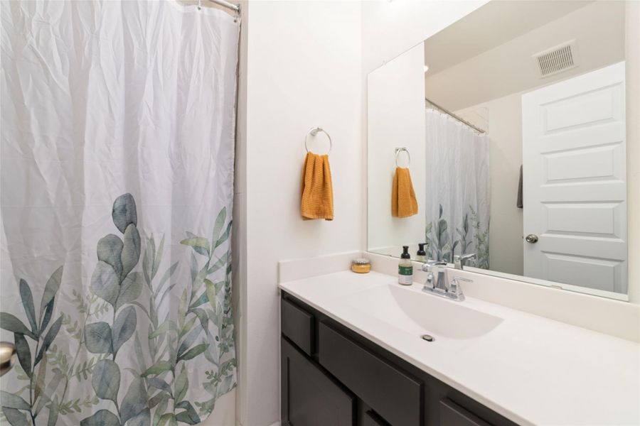 Image 35 of a home in Sunterra (Katy ISD). Image 35 of a home in Sunterra (Katy ISD).