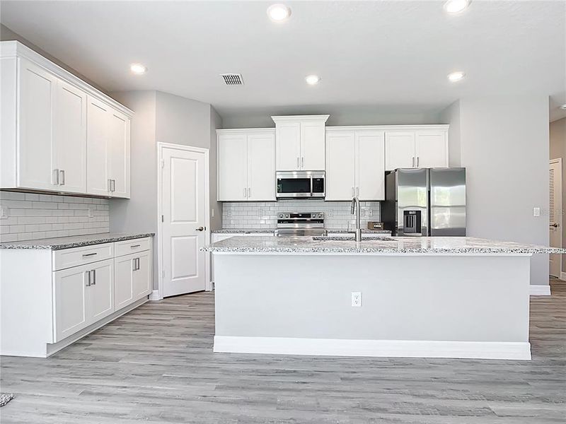 Spacious, unfurnished interior of a new home in , North Port (Image 5).