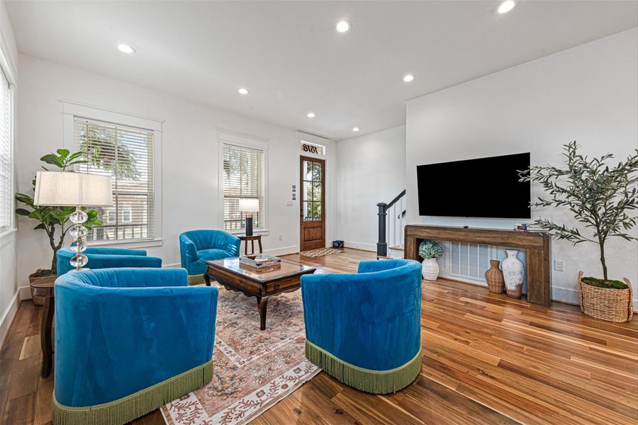 Furnished interior view inside a new home in , Galveston (Image 4).