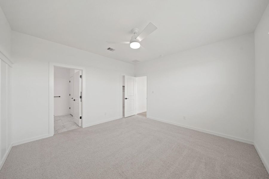 Private primary suite