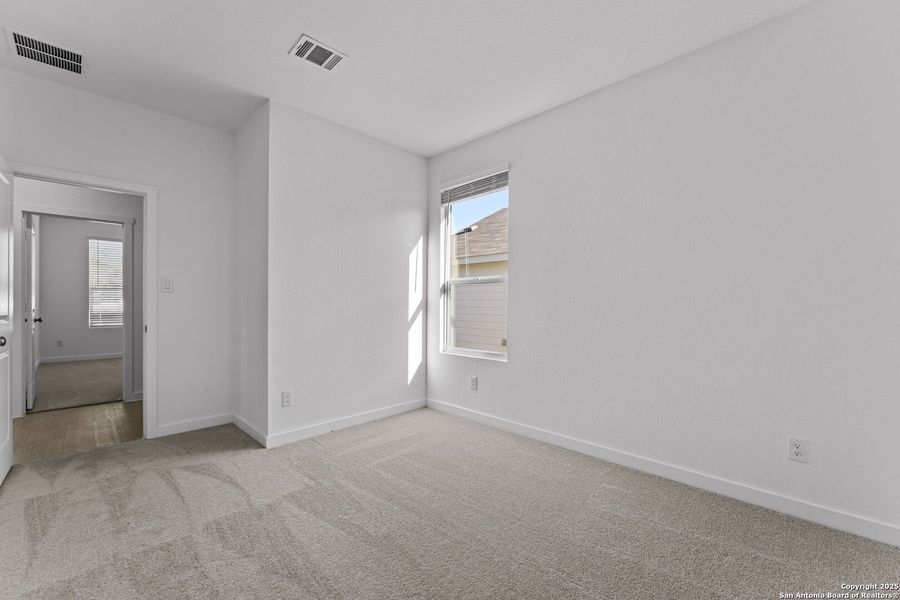 Spacious, unfurnished interior of a new home in , New Braunfels (Image 20). Spacious, unfurnished interior of a new home in , New Braunfels (Image 20).