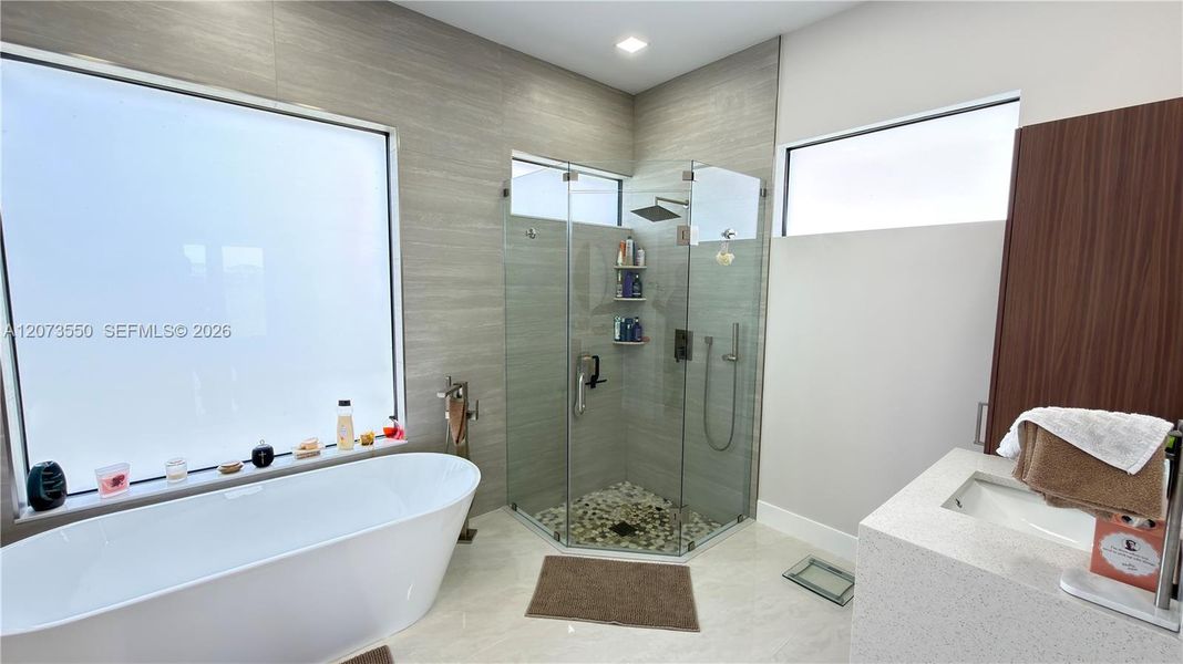 Furnished interior view inside a new home in , Loxahatchee (Image 63).
