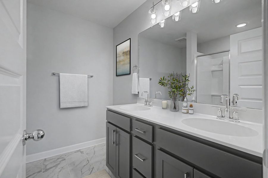 Furnished interior view inside a new home in Oxford Station, Gallatin (Image 14).