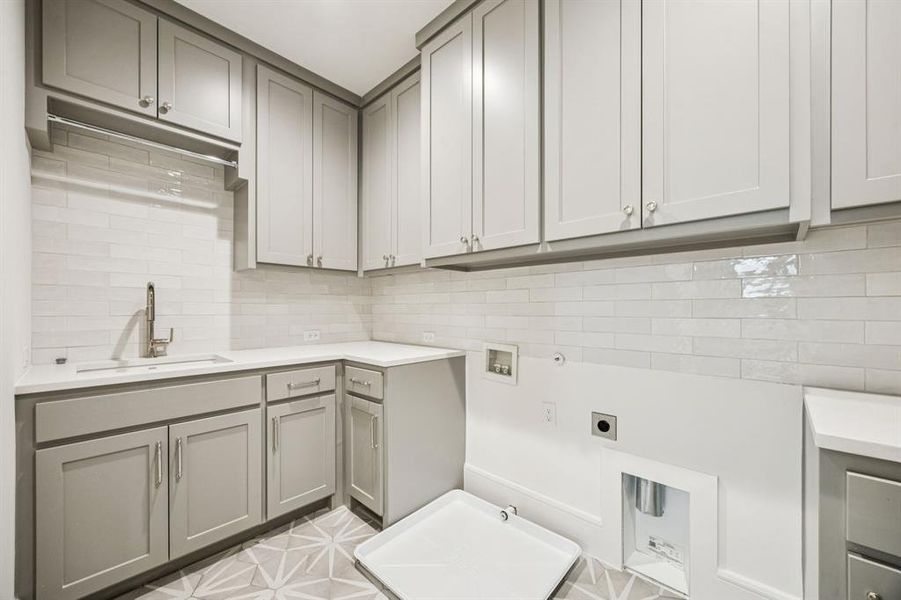 Furnished interior view inside a new home in , University Park (Image 38).