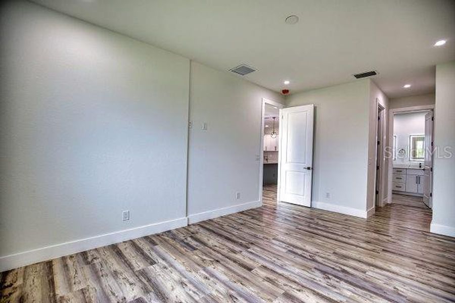 Spacious, unfurnished interior of a new home in , Punta Gorda (Image 44). Spacious, unfurnished interior of a new home in , Punta Gorda (Image 44).