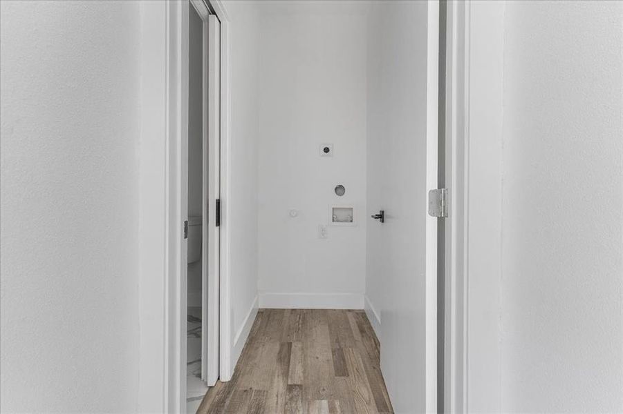 Spacious, unfurnished interior of a new home in , Dallas (Image 24).