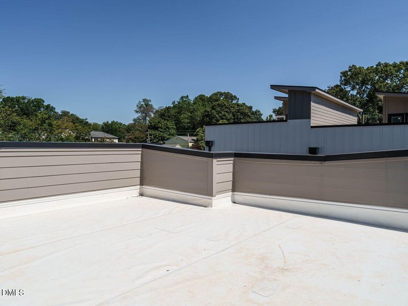 031-1280x960-rooftop-veranda