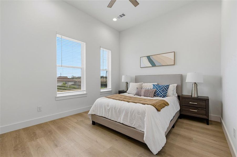 Furnished interior view inside a new home in , Dallas (Image 9).