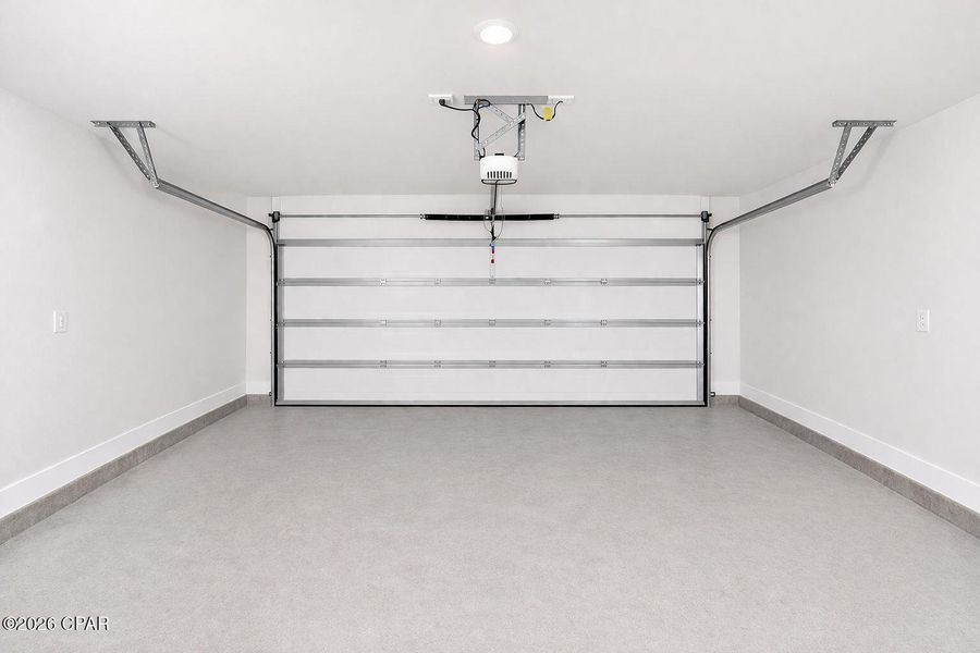 Spacious, unfurnished interior of a new home in Fox Glenn, Panama City (Image 20).