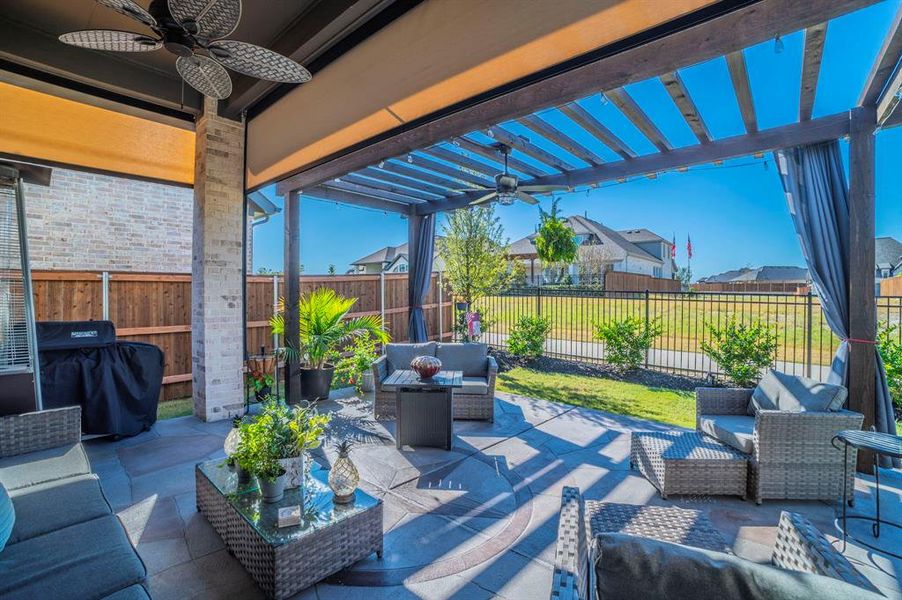 Exterior details and patio area of a home in Bridgewater 60', Midlothian (Image 3).