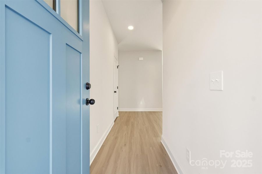 Spacious, unfurnished interior of a new home in , Granite Falls (Image 16).