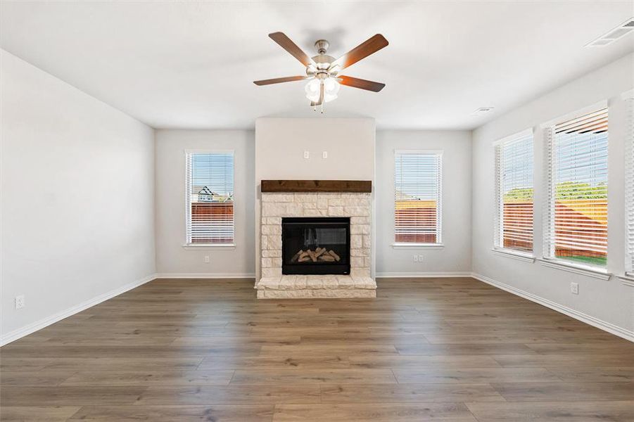 Spacious, unfurnished interior of a new home in Northstar, Haslet (Image 24).