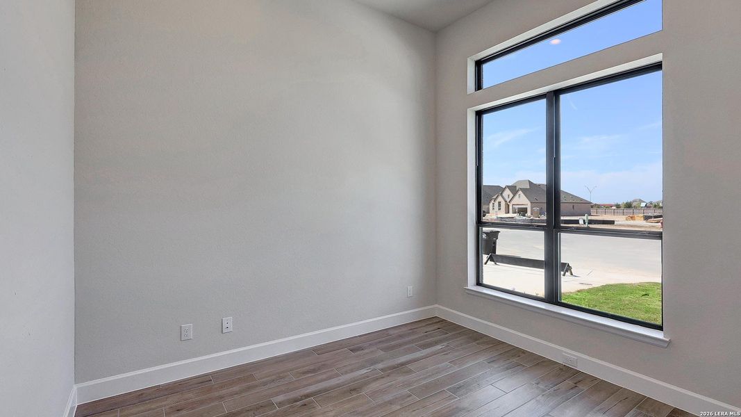 Spacious, unfurnished interior of a new home in Alsatian Oaks, Castroville (Image 18).