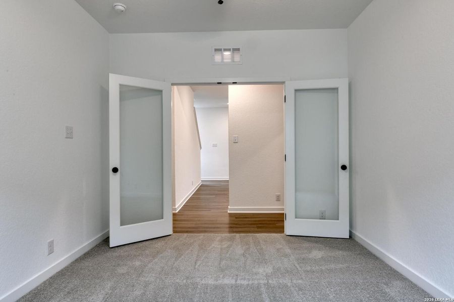 Spacious, unfurnished interior of a new home in Saddlebrook Ranch, Schertz (Image 24).