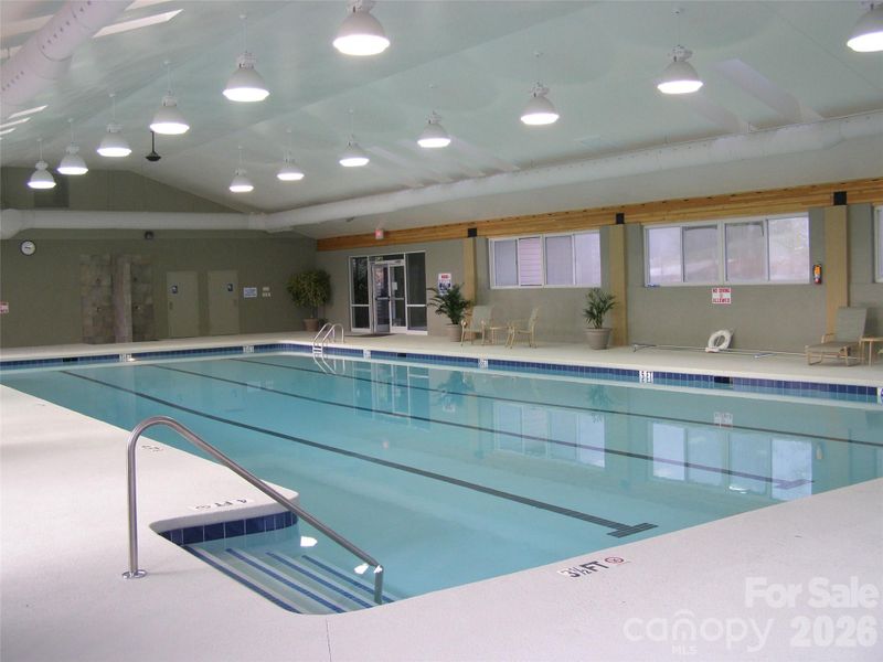 Community amenities in , Flat Rock (Image 31).