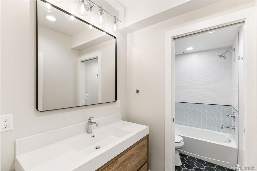 Furnished interior view inside a new home in , Englewood (Image 9).