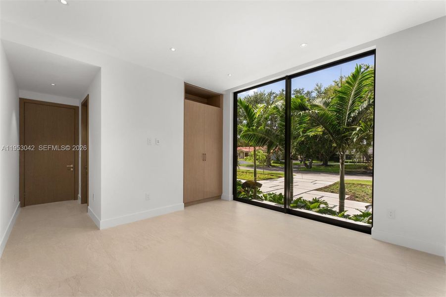 Spacious, unfurnished interior of a new home in , Pinecrest (Image 19). Spacious, unfurnished interior of a new home in , Pinecrest (Image 19).