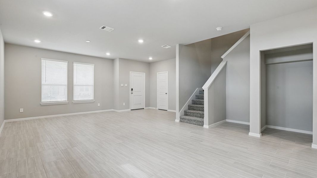 Spacious, unfurnished interior of a new home in Orchard Village, Fort Worth (Image 18). Spacious, unfurnished interior of a new home in Orchard Village, Fort Worth (Image 18).