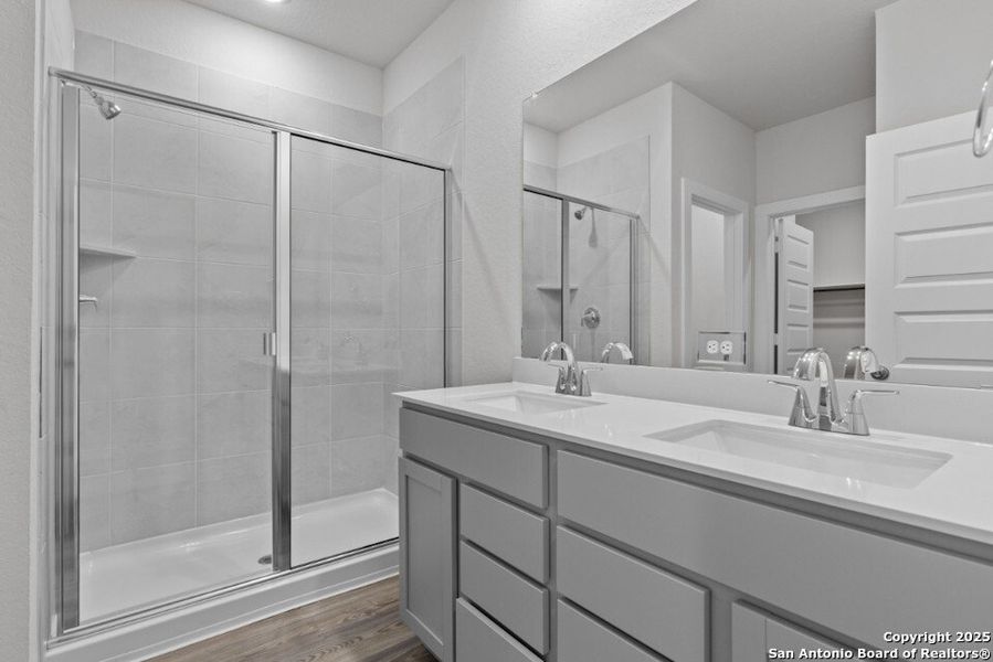 Furnished interior view inside a new home in Spring Creek, San Antonio (Image 5). Furnished interior view inside a new home in Spring Creek, San Antonio (Image 5).