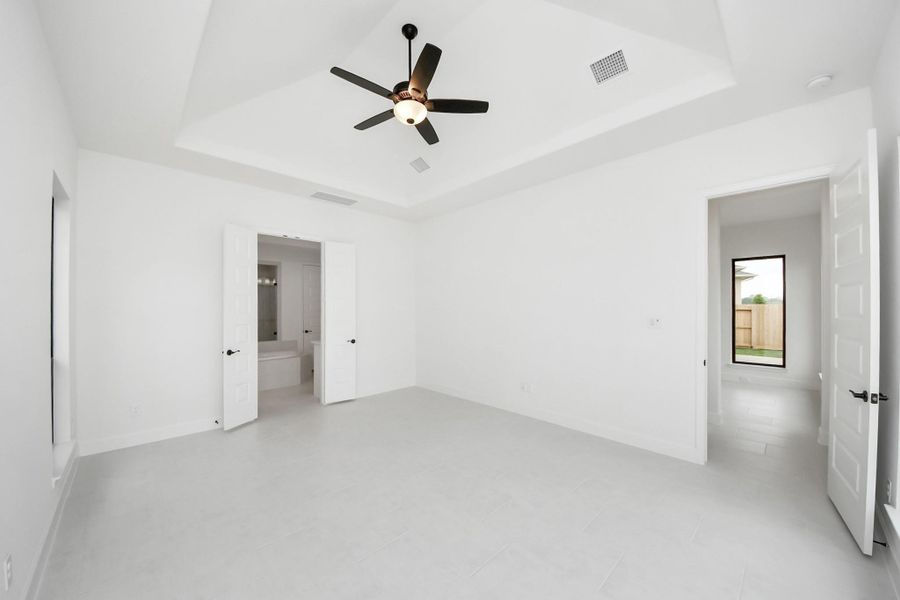 Spacious, unfurnished interior of a new home in Candela South, Richmond (Image 38).