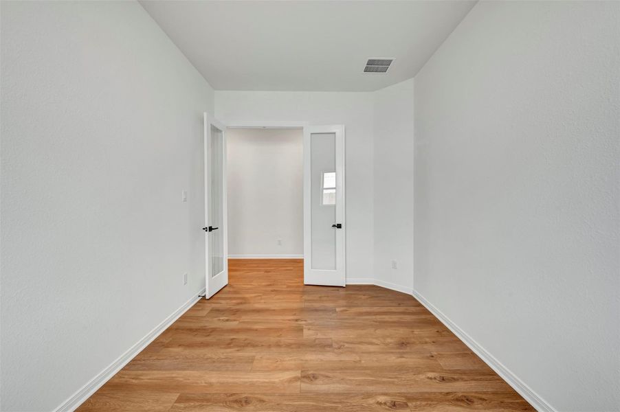 Spacious, unfurnished interior of a new home in Jordan Ranch - Terrace Collection, Fulshear (Image 18).