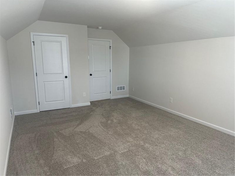 Spacious, unfurnished interior of a new home in , Auburn (Image 22).