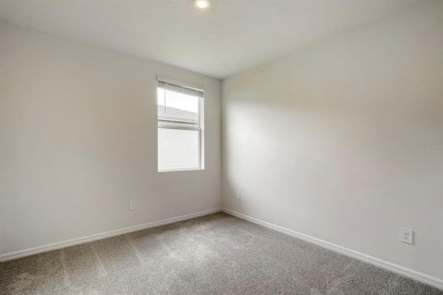 Spacious, unfurnished interior of a new home in Salt Meadows - Classic Series, Parrish (Image 24).