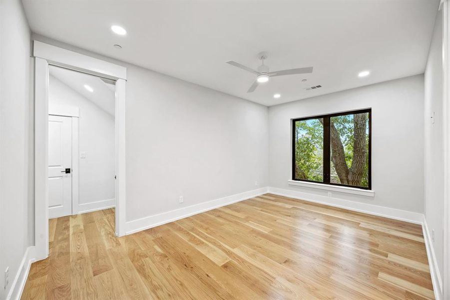 Spacious, unfurnished interior of a new home in , Dallas (Image 21). Spacious, unfurnished interior of a new home in , Dallas (Image 21).