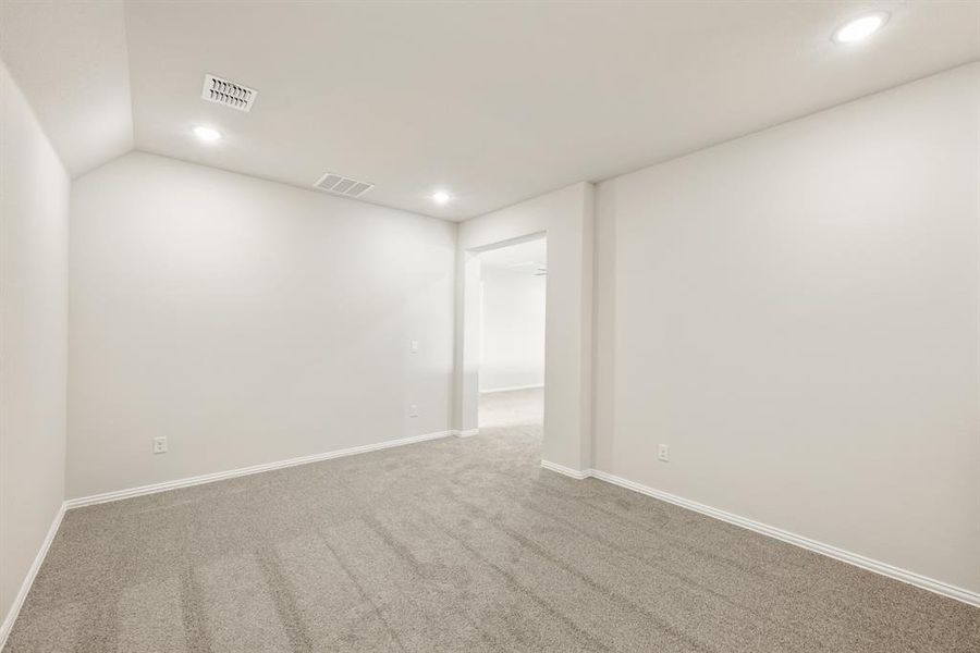 Spacious, unfurnished interior of a new home in Sable Creek, Sanger (Image 29). Spacious, unfurnished interior of a new home in Sable Creek, Sanger (Image 29).