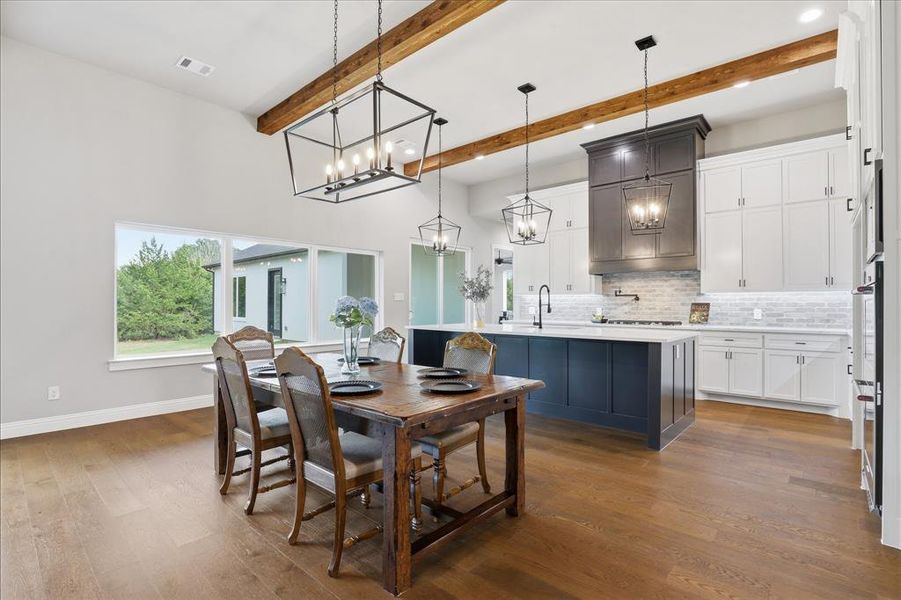 Furnished interior view inside a new home in , Waxahachie (Image 10).