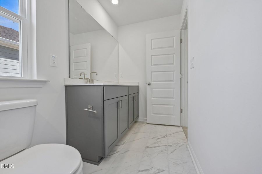 27-web-or-mls-Rabbitbrush St-S2304-027