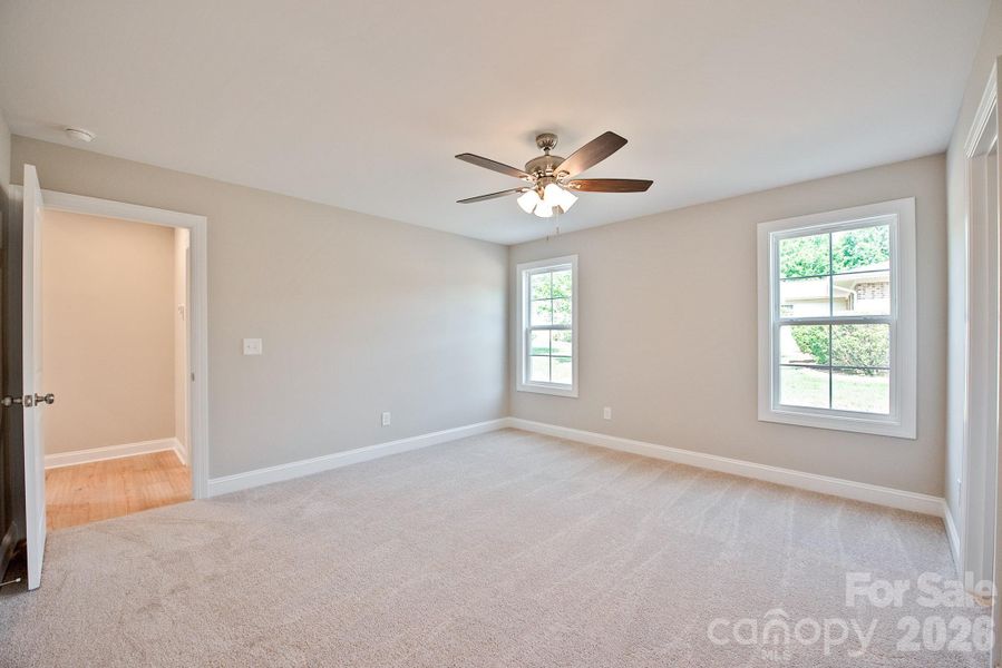 Spacious, unfurnished interior of a new home in , Landis (Image 20).