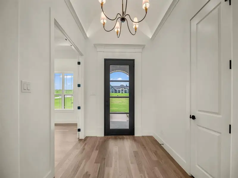 Spacious, unfurnished interior of a new home in , Weatherford (Image 21).