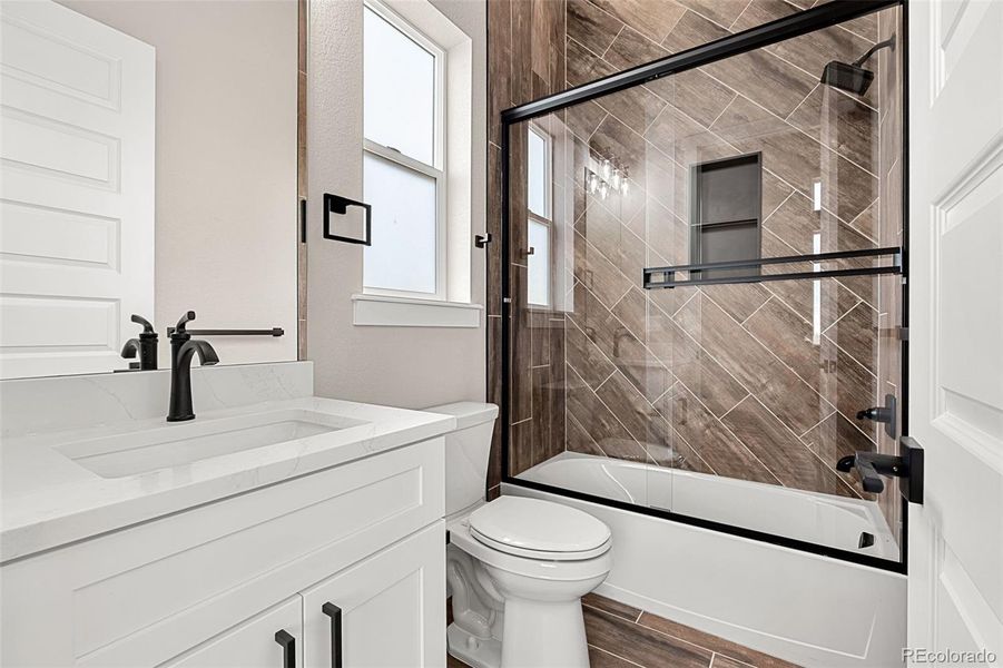 Furnished interior view inside a new home in , Strasburg (Image 6).