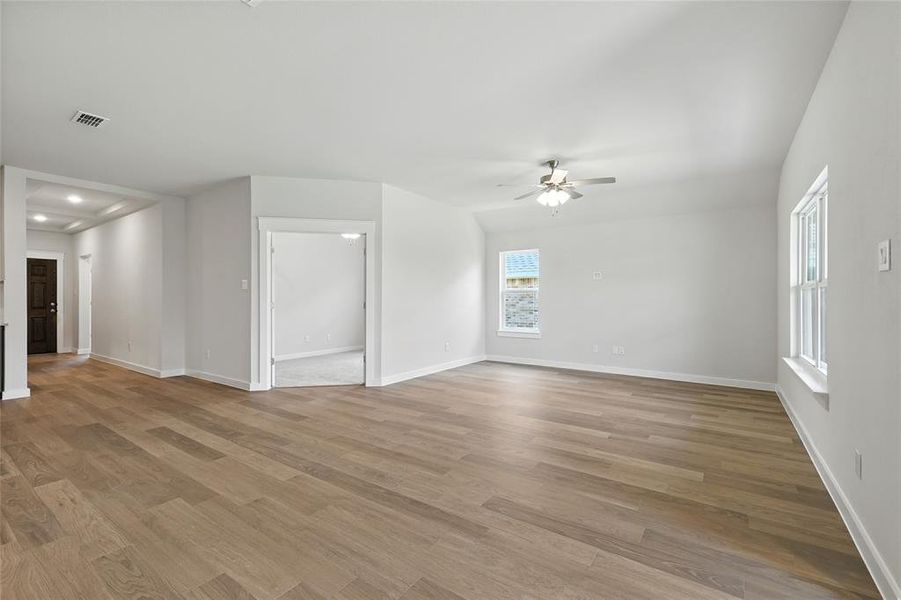 Spacious, unfurnished interior of a new home in Simpson Crossing, Princeton (Image 33). Spacious, unfurnished interior of a new home in Simpson Crossing, Princeton (Image 33).