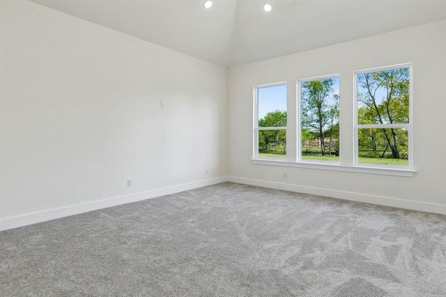 Spacious, unfurnished interior of a new home in , Rowlett (Image 34). Spacious, unfurnished interior of a new home in , Rowlett (Image 34).