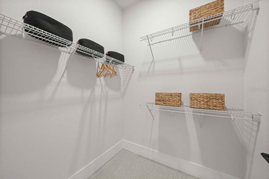 Spacious, unfurnished interior of a new home in , Ocala (Image 22).