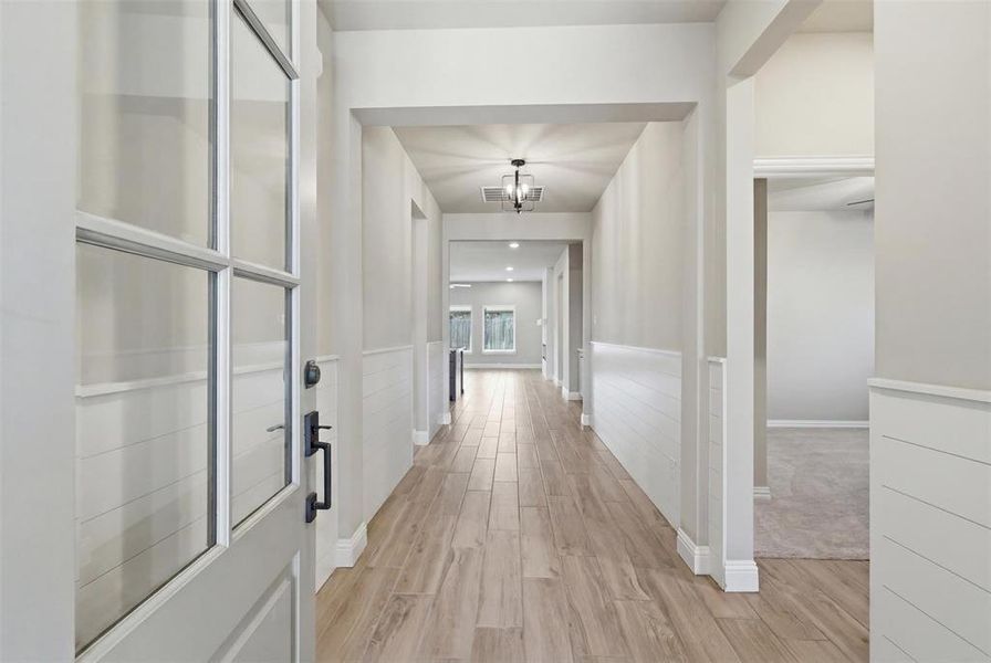 Spacious, unfurnished interior of a new home in , Saginaw (Image 18).